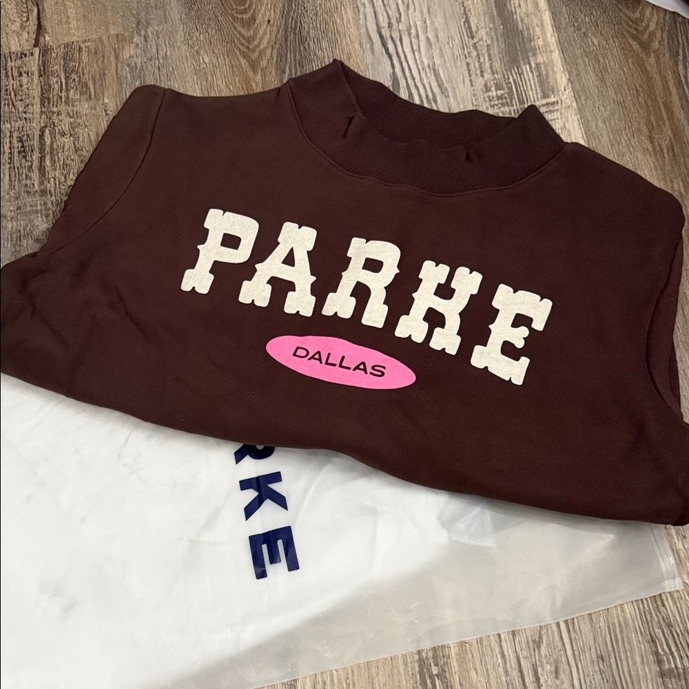 Parke Women's Brown Sweatshirt with Pink Detail